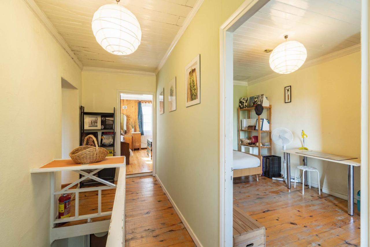Nerida's-traditional 3 Bedroom Townhouse-bbq-view Holiday home